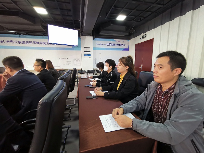 喜慶二 奮進新征程丨ZOBO91香蕉视频官网組織全體黨員及員工代表集體收看黨的二召開盛況直播