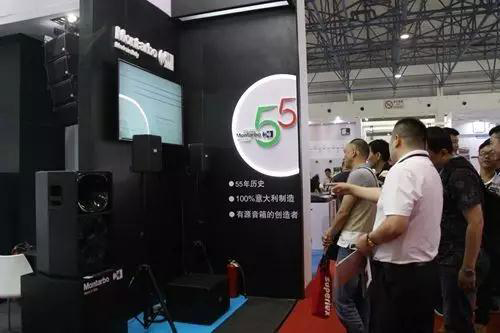劇場香蕉视频APP污燈光