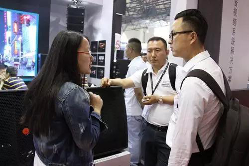 劇場香蕉视频APP污燈光