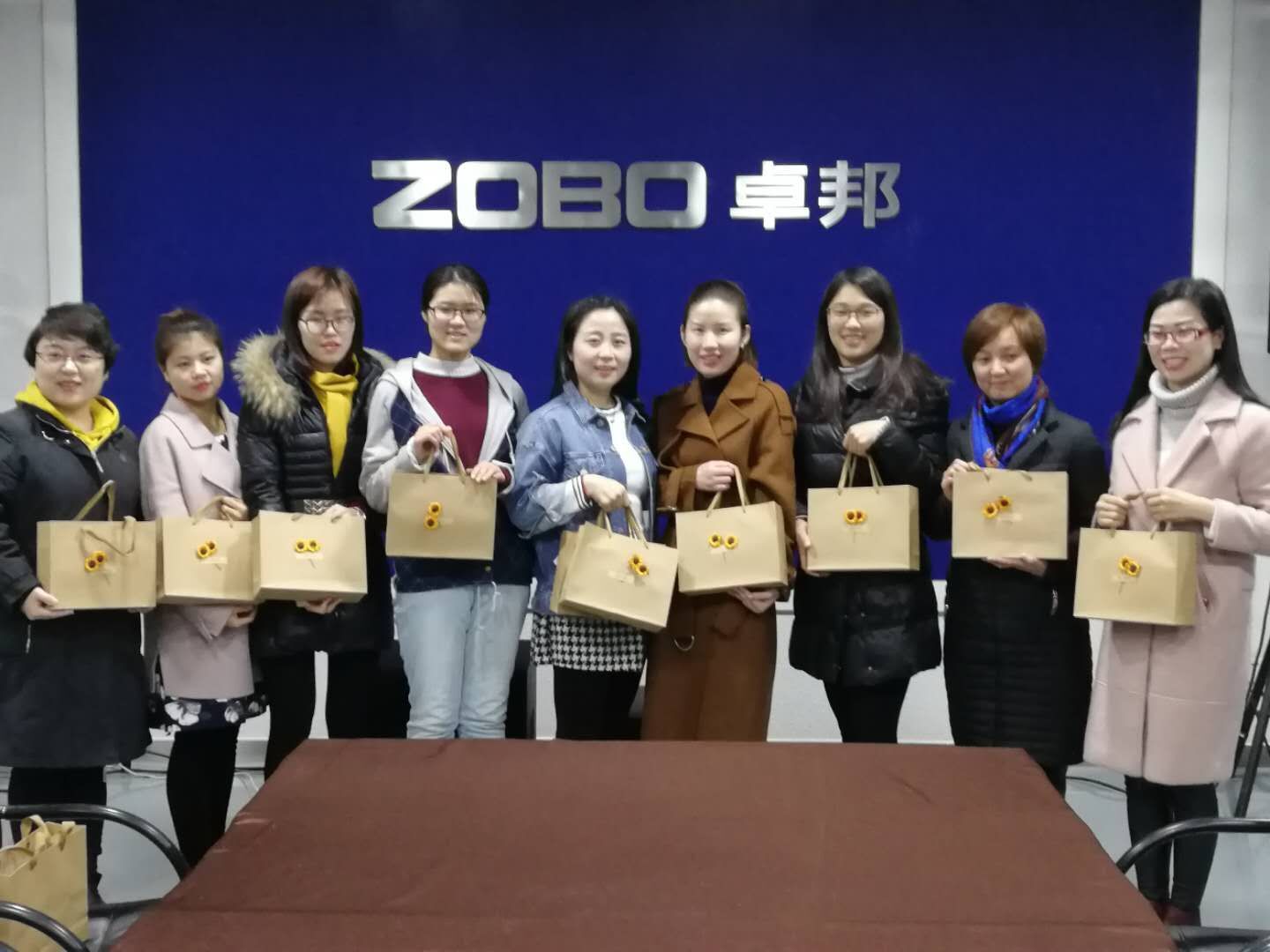 春風十裏，桃香四溢！|91香蕉视频官网既是元氣少女，也是魅力女！