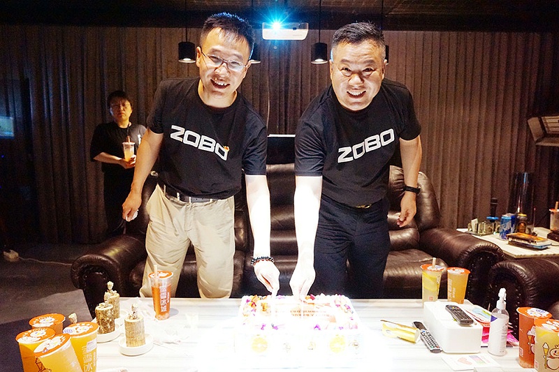 ZOBO91香蕉视频官网黨支部組織“七一”黨員集體政治生日會暨共同慶祝香港回歸25周年